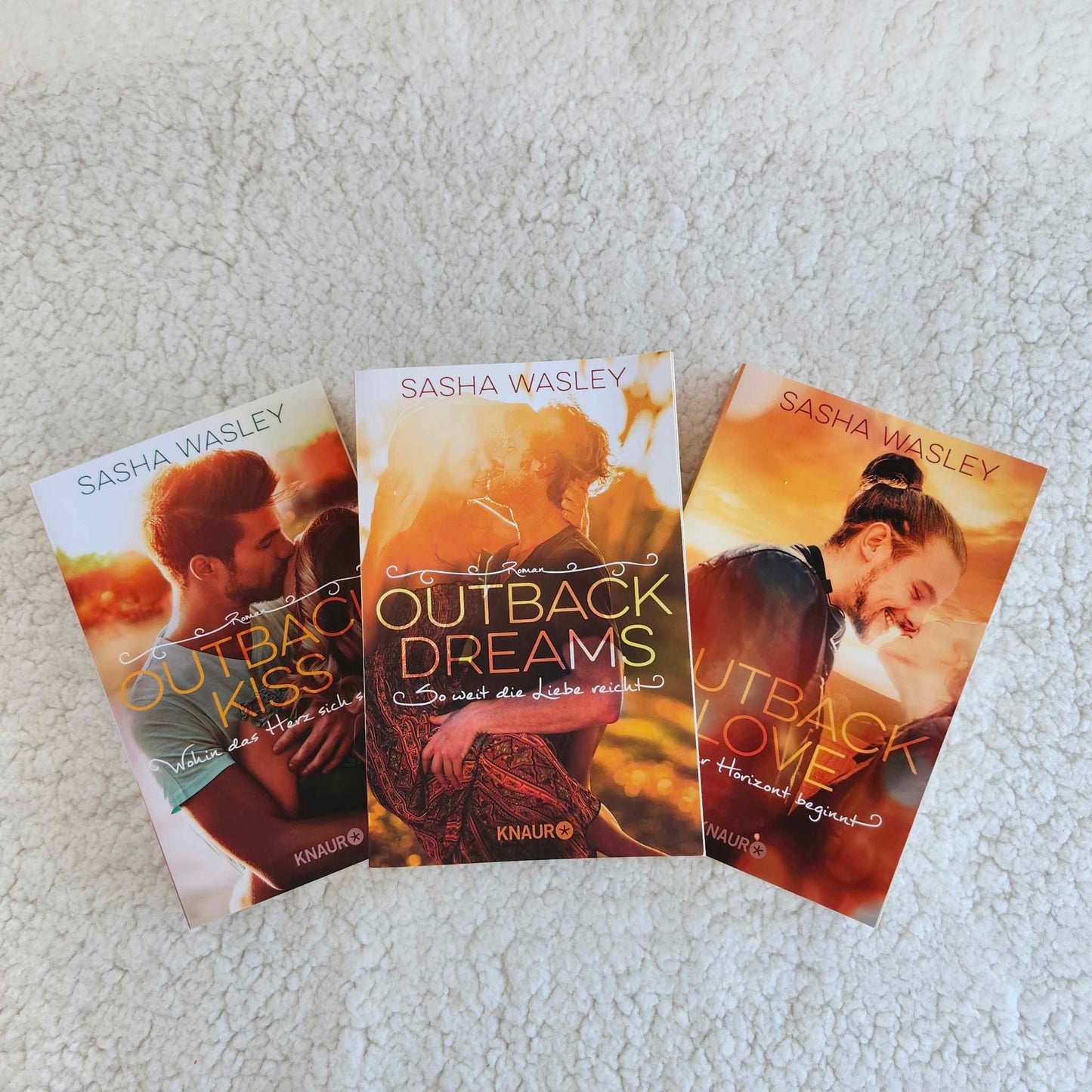 Signed: Outback Sisters trilogy (German Editions) by Sasha Wasley