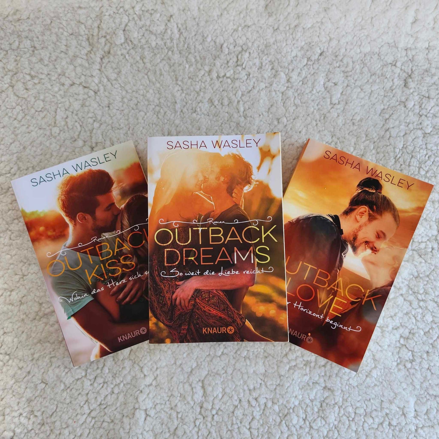Signed: Outback Sisters trilogy (German Editions) by Sasha Wasley